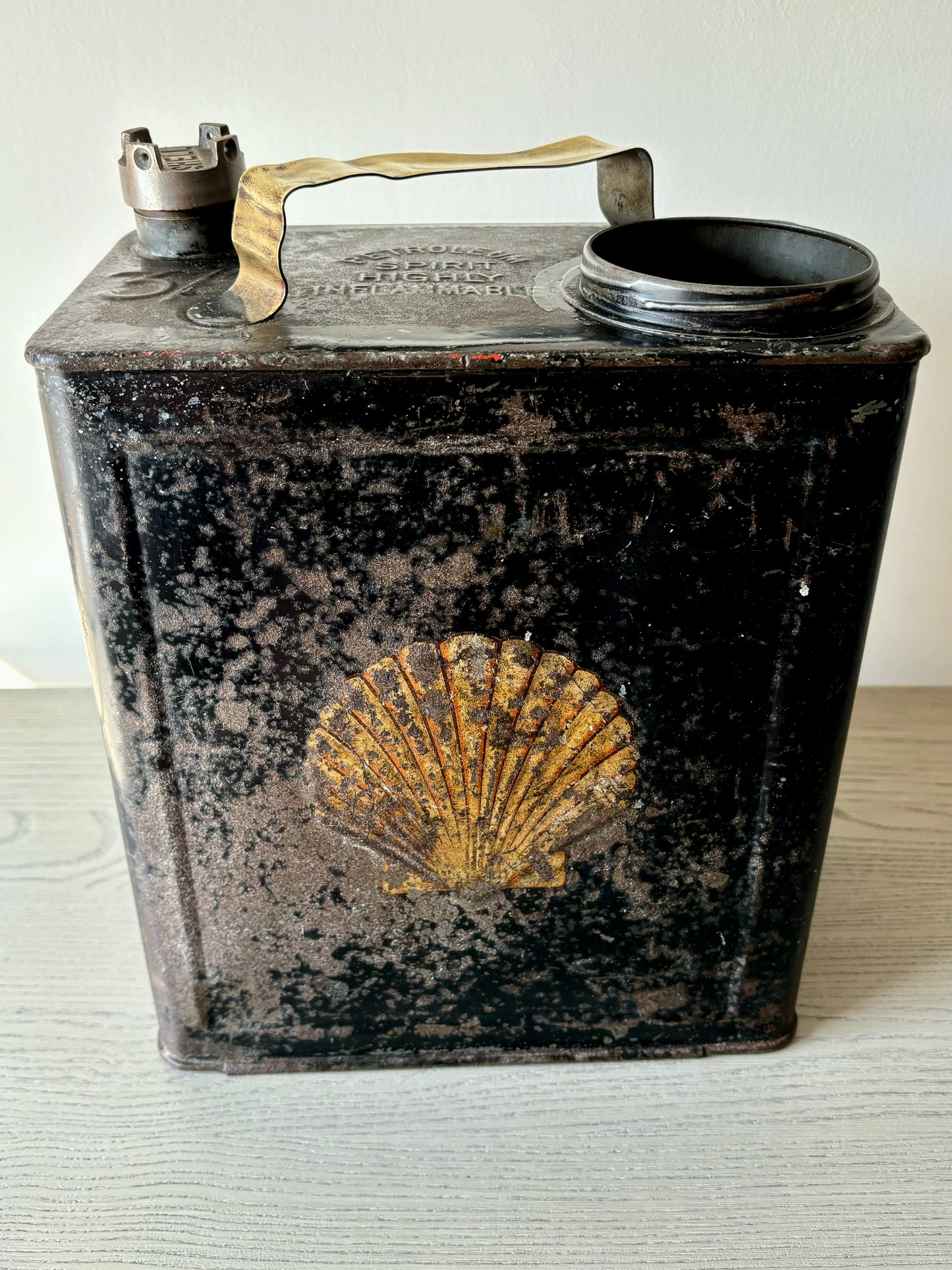 1932 SHELL DUO can