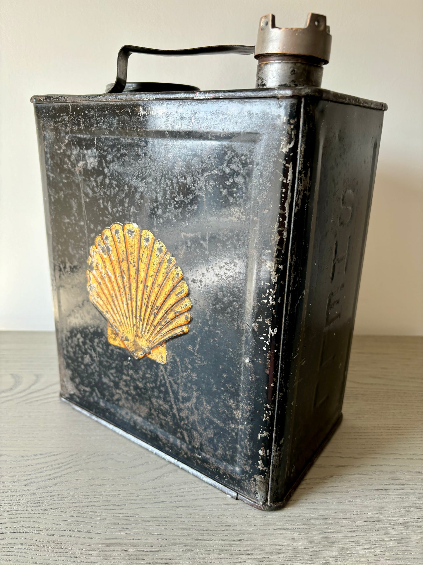 1932 SHELL DUO can