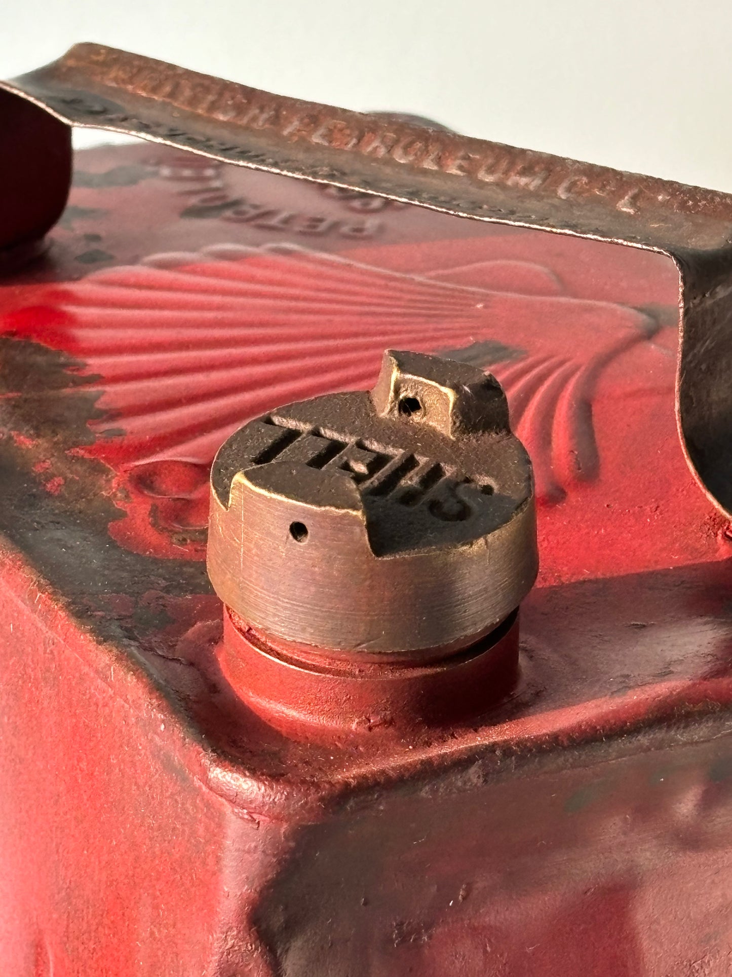 1914 SHELL Motor Spirit petrol can with original brass plaque.