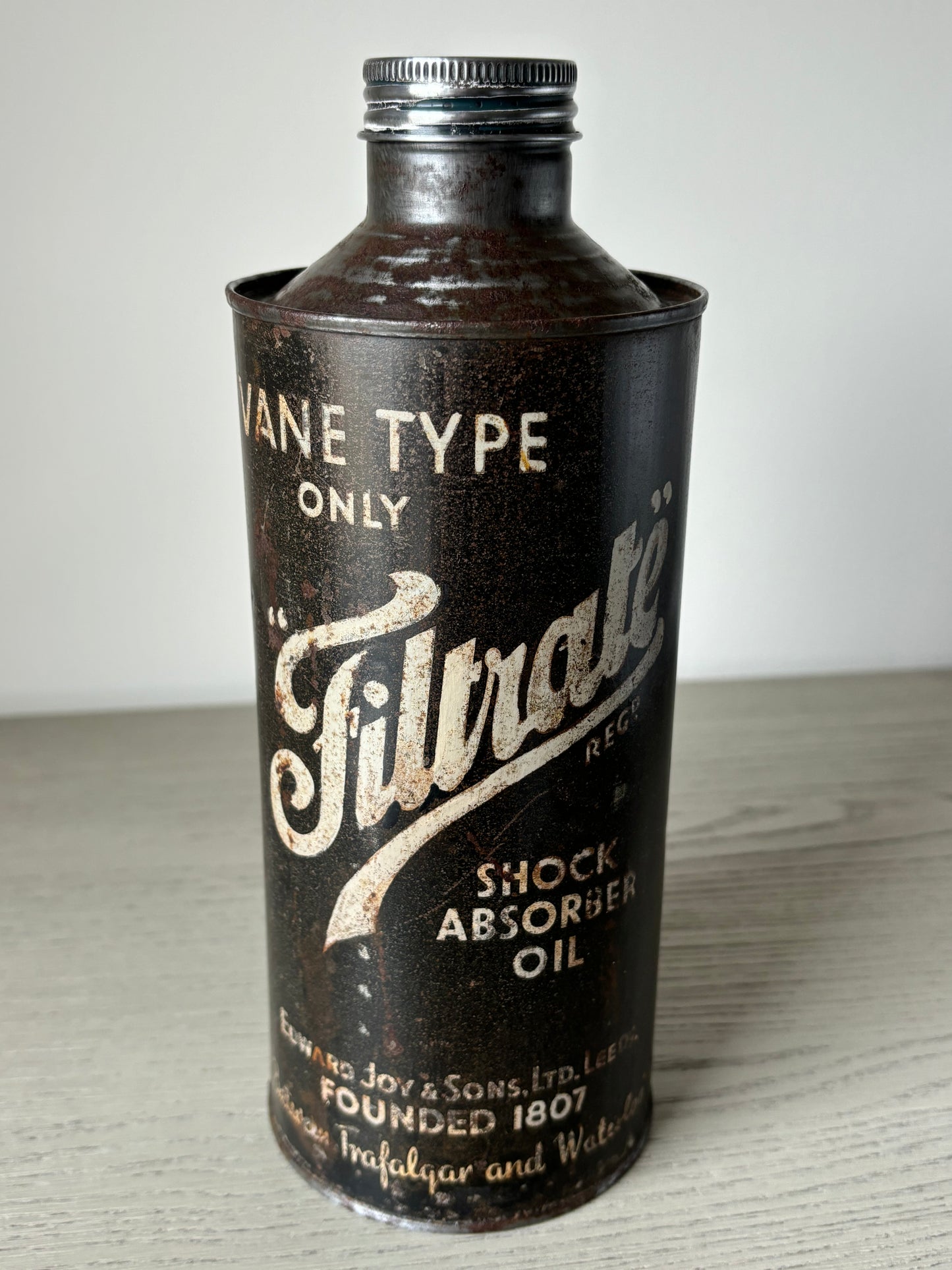 Filtrate Shock Absorber Oil Quart oil can