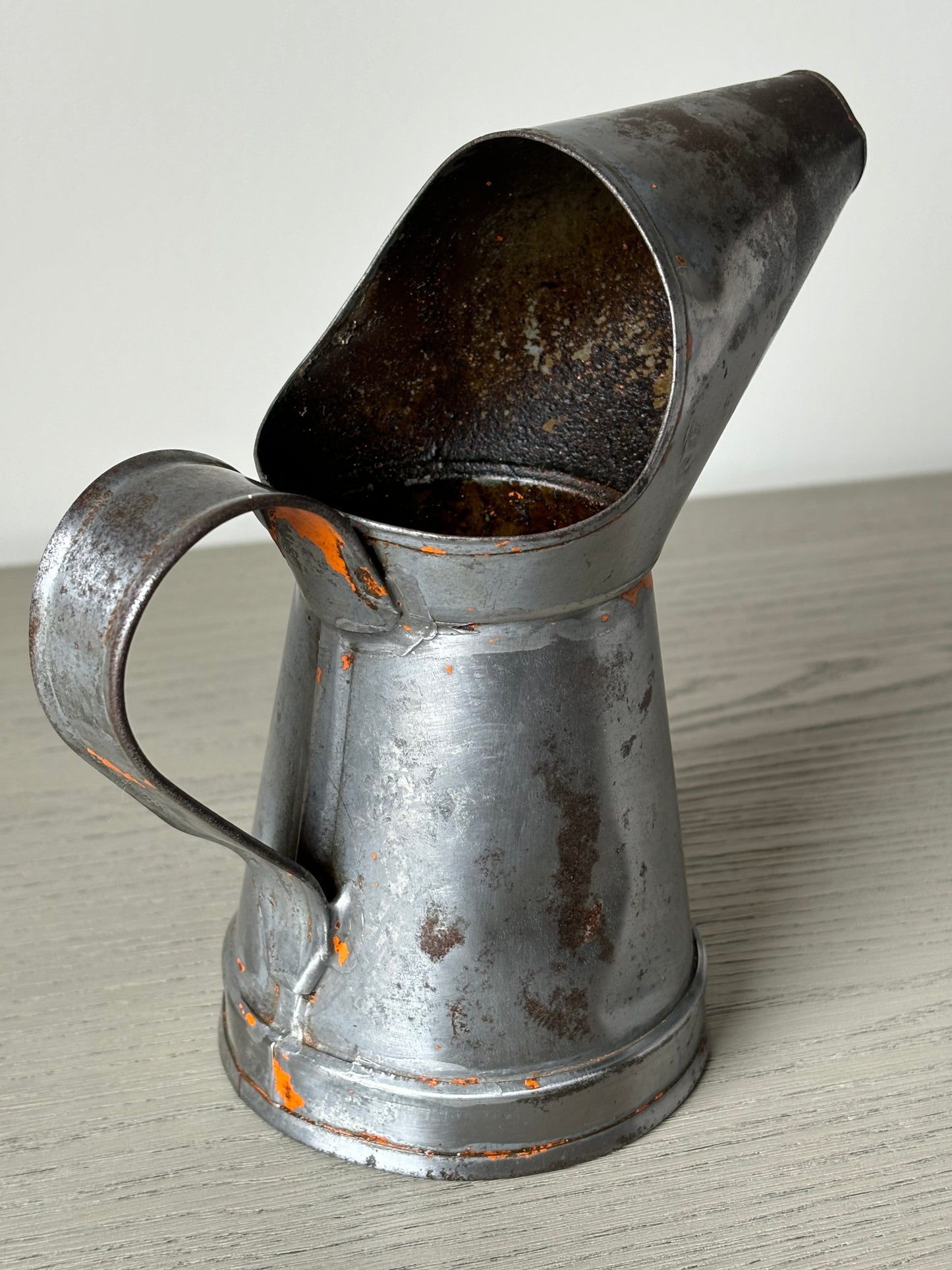 PRATTS half pint oil pourer dated 1930