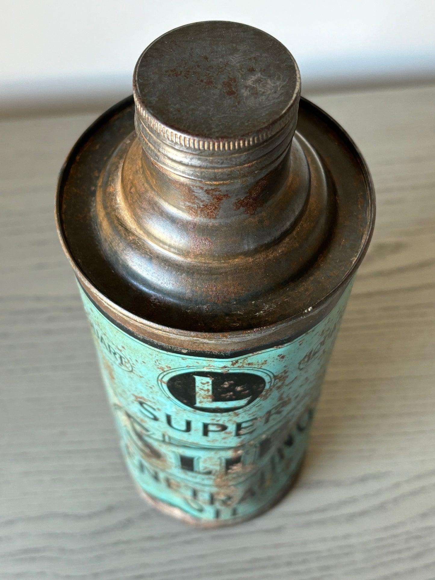 SUPER SLIP ‘L’ Light Oil Penetrating Oil Quart can