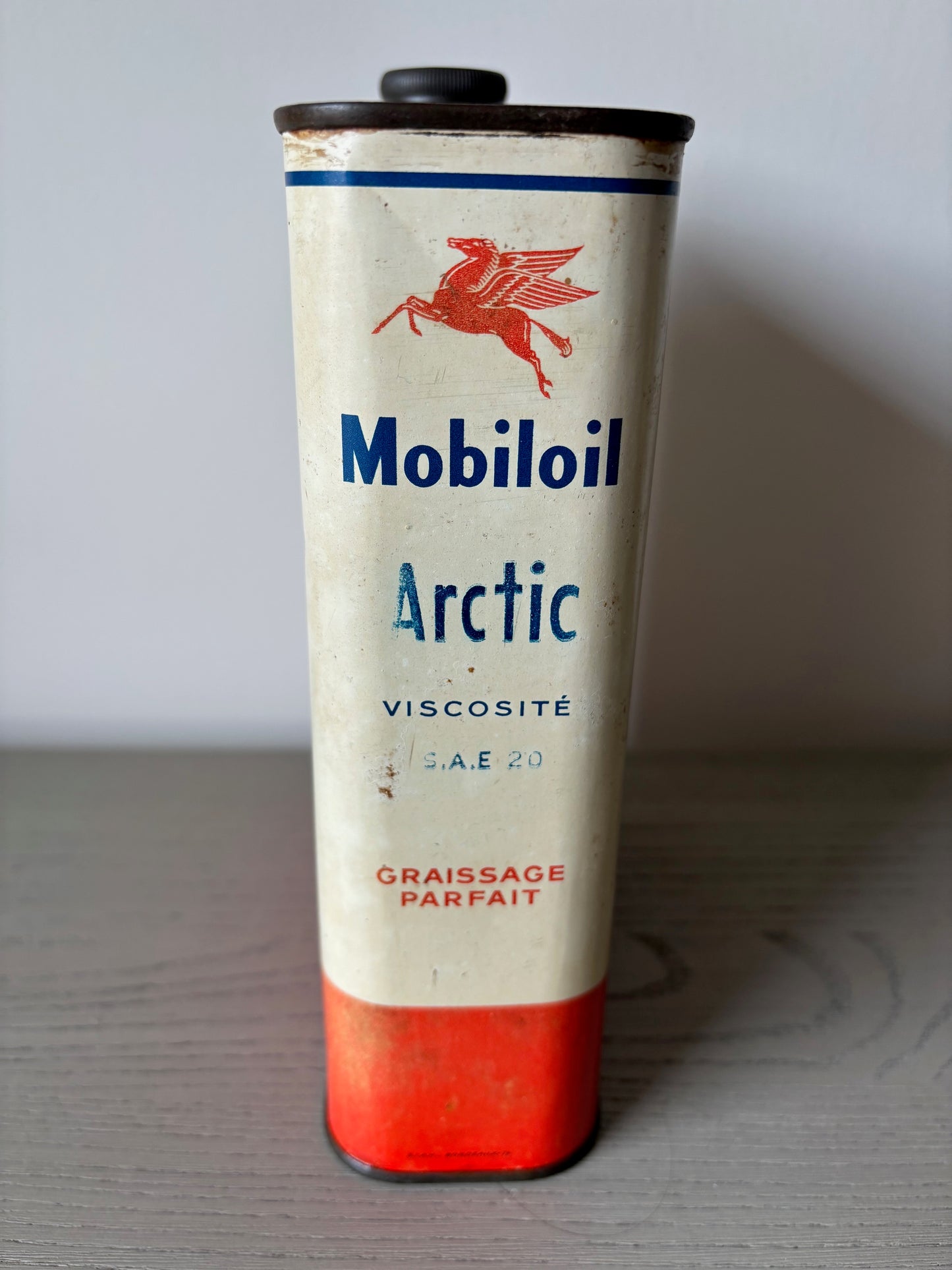 French Mobiloil Arctic oil can