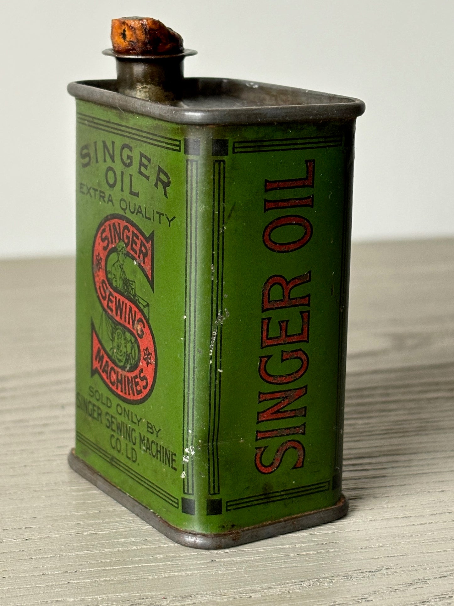 SINGER OIL can