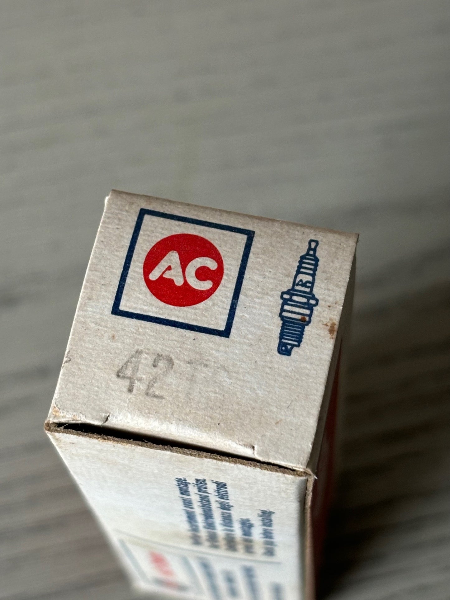 AC Sparkplugs (42TS) New Old Stock (NOS) - contains 6 sparkplugs