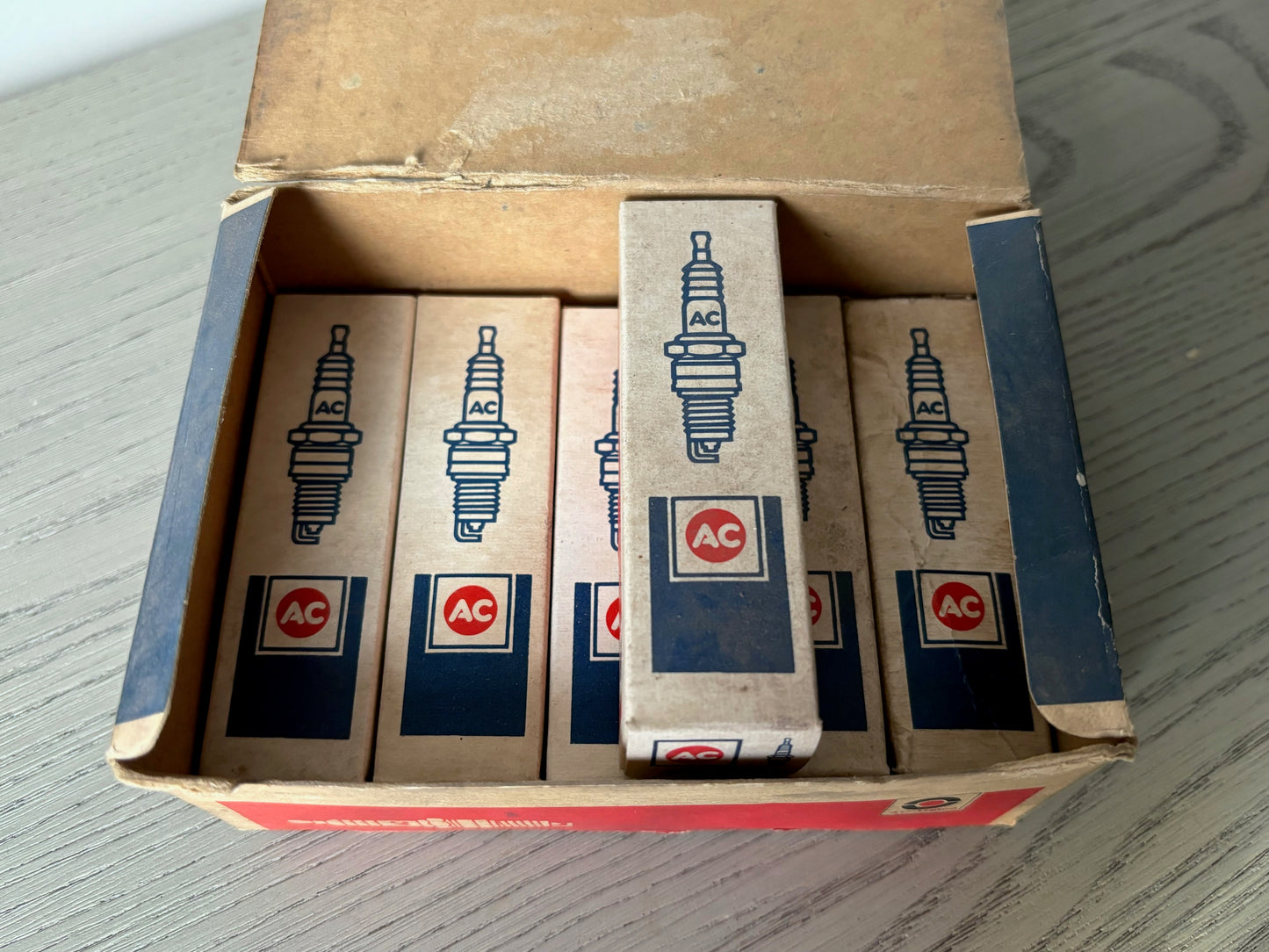 AC Sparkplugs (42TS) New Old Stock (NOS) - contains 6 sparkplugs