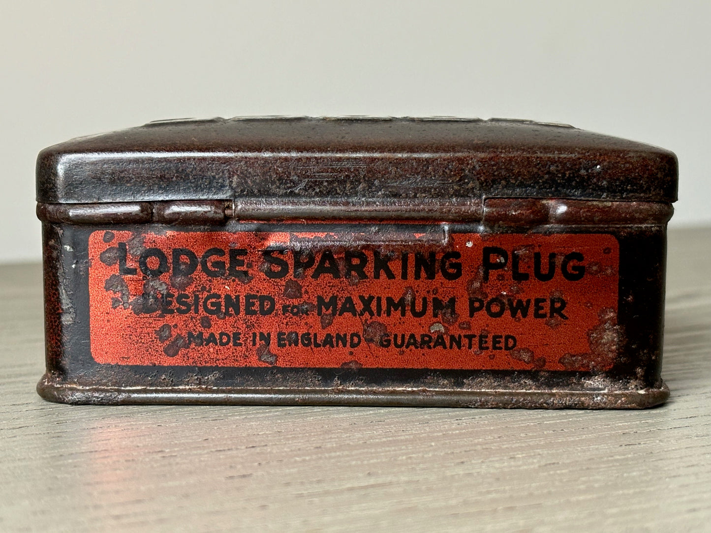 LODGE Spark Plug tin