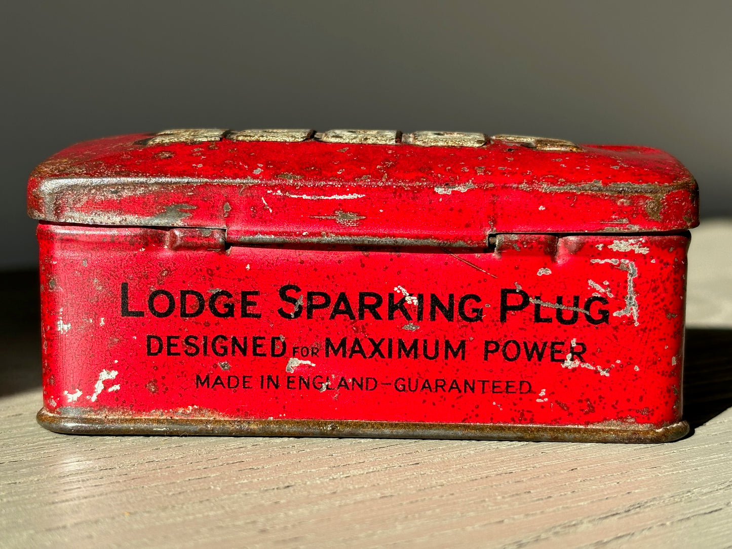 LODGE Spark Plug tin