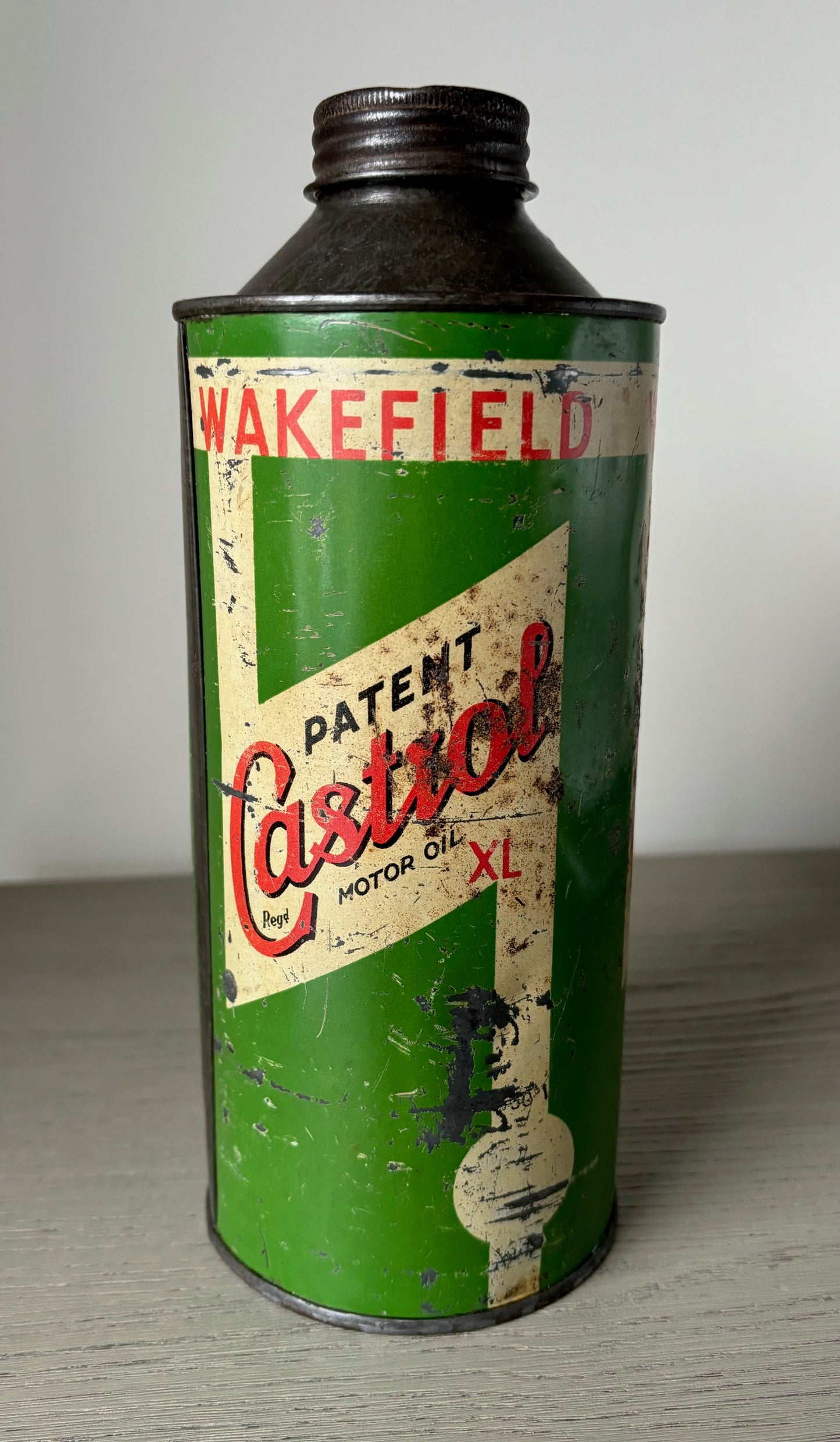 WAKEFIELD Castrol XL Quart oil can