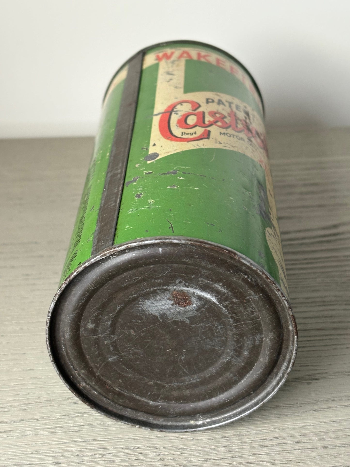 WAKEFIELD Castrol XL Quart oil can