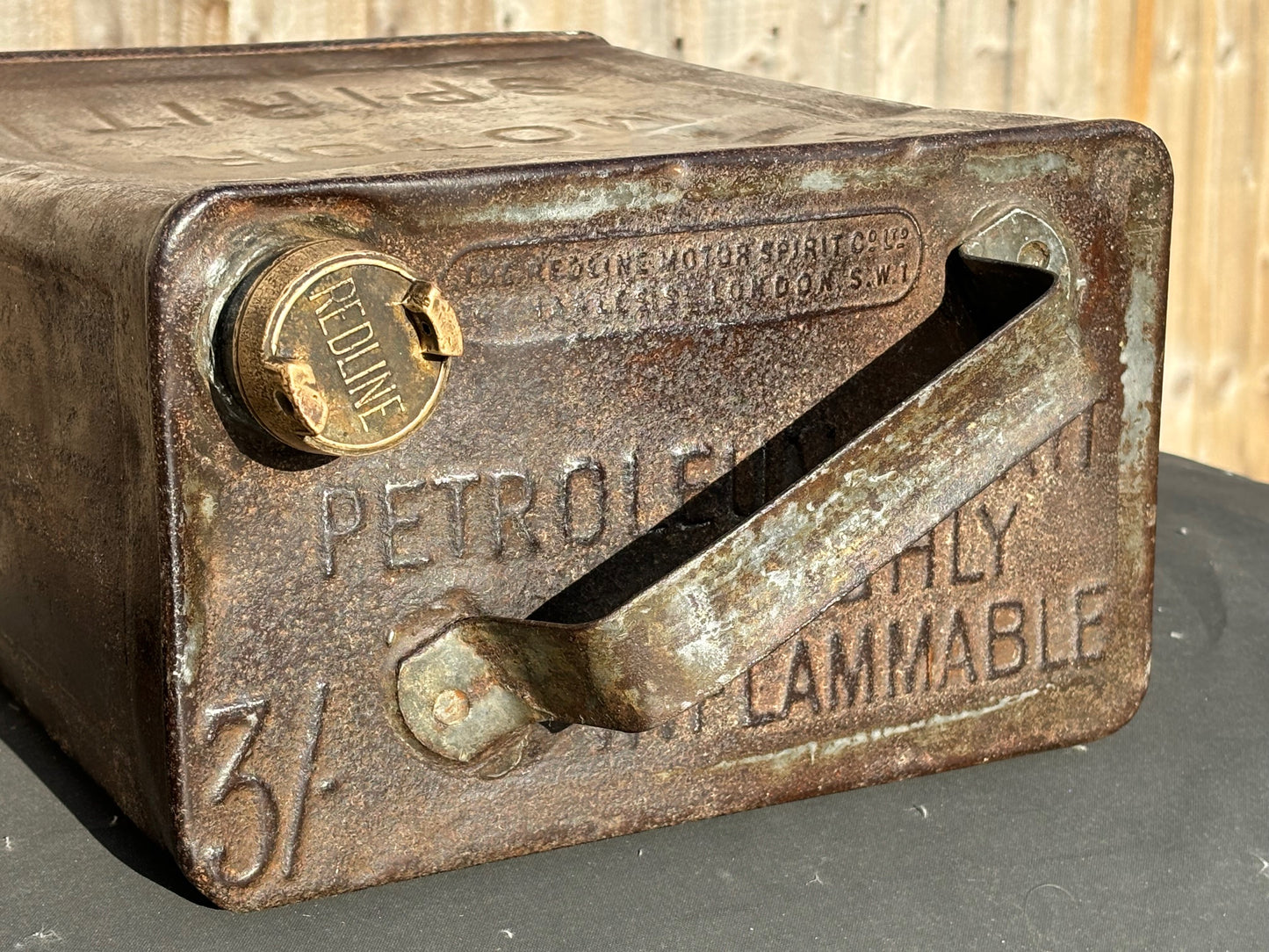 1926 REDLINE - petrol can 2 gallon with original cap